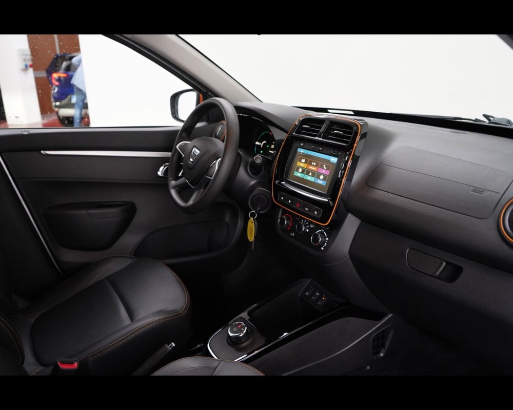 Dacia Spring usata a Treviso (13)