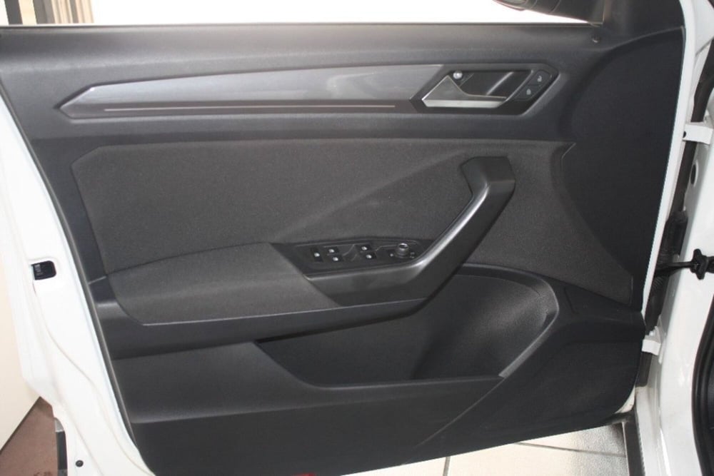 Volkswagen T-Roc usata a Viterbo (10)