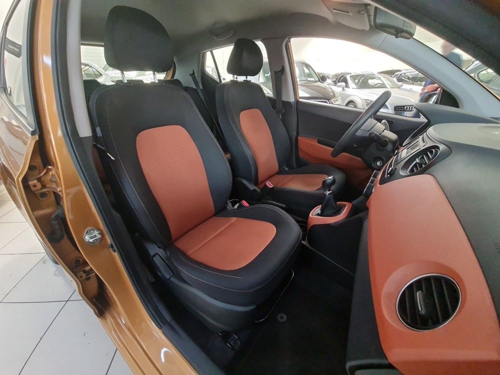 Hyundai i10 usata a Bologna (11)