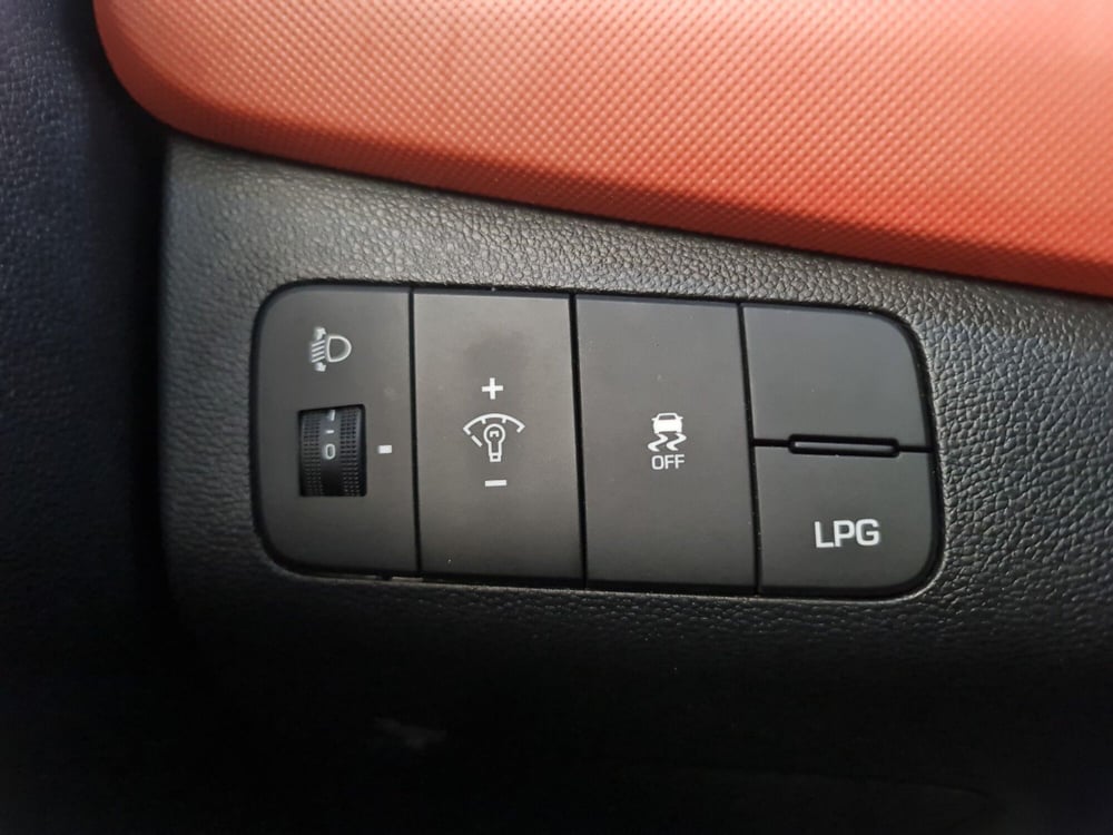 Hyundai i10 usata a Bologna (14)
