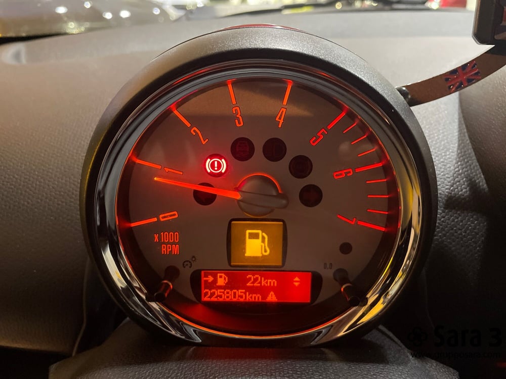 MINI Mini Clubman usata a Benevento (19)