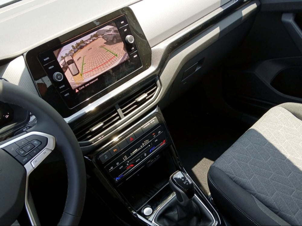 Volkswagen T-Cross nuova a Livorno (13)