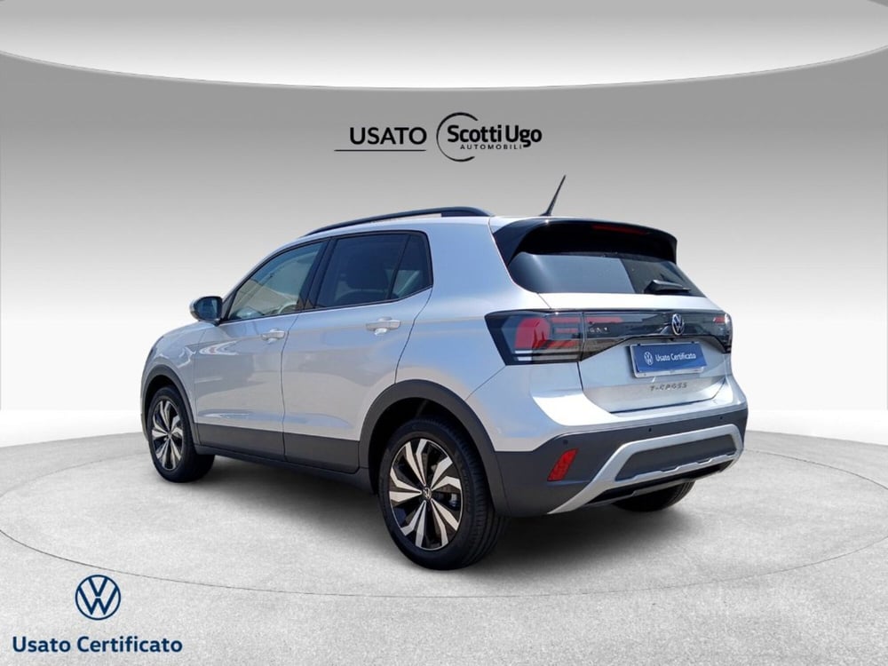 Volkswagen T-Cross nuova a Livorno (4)