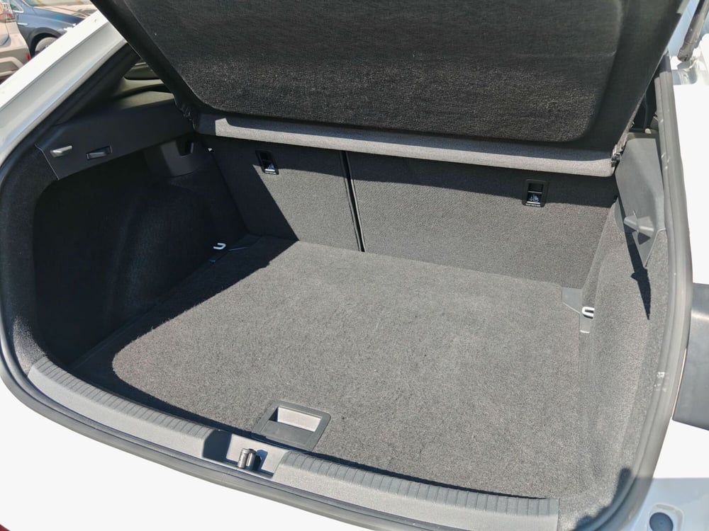 Volkswagen Taigo usata a Palermo (17)