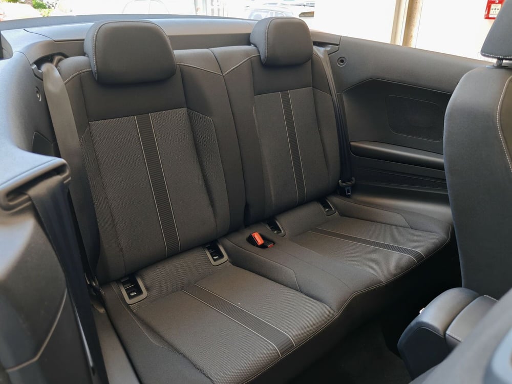 Volkswagen T-Roc Cabrio usata a Palermo (11)