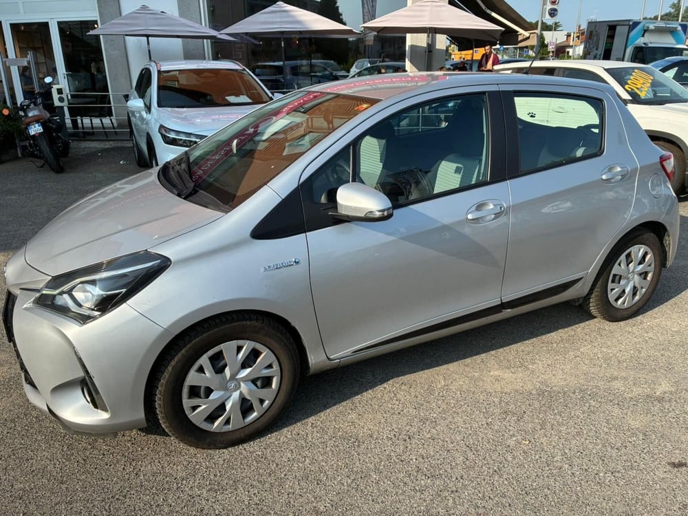 Toyota Yaris usata a Milano (2)