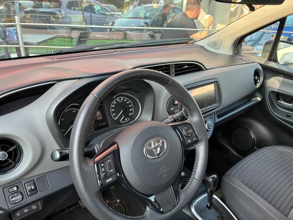 Toyota Yaris usata a Milano (6)