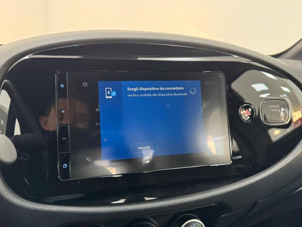 Toyota Aygo X usata a Como (13)