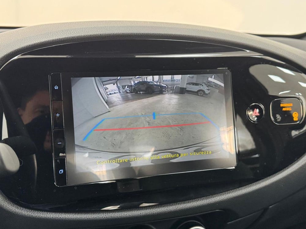 Toyota Aygo X usata a Como (15)