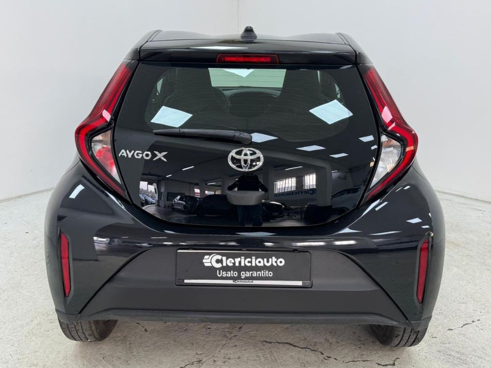 Toyota Aygo X usata a Como (7)