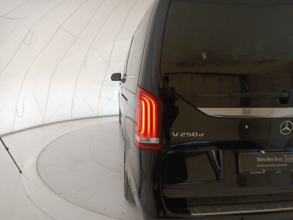 Mercedes-Benz Classe V usata a Bari (12)