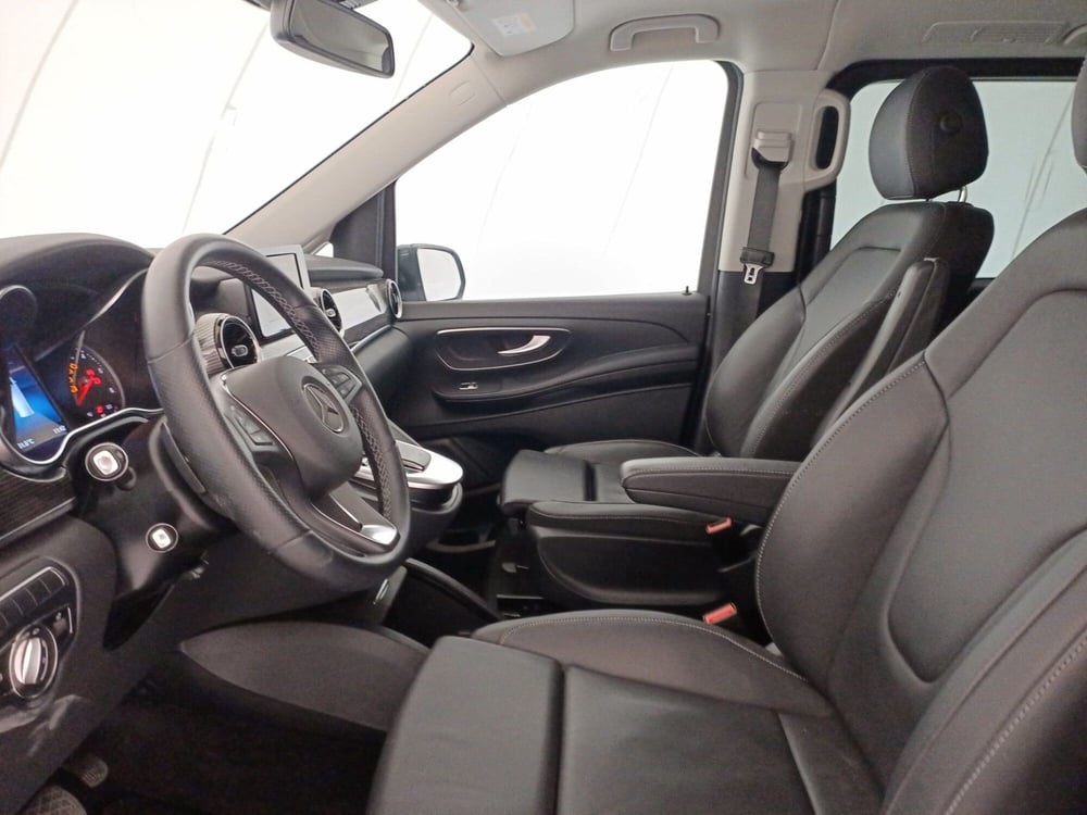 Mercedes-Benz Classe V usata a Bari (6)