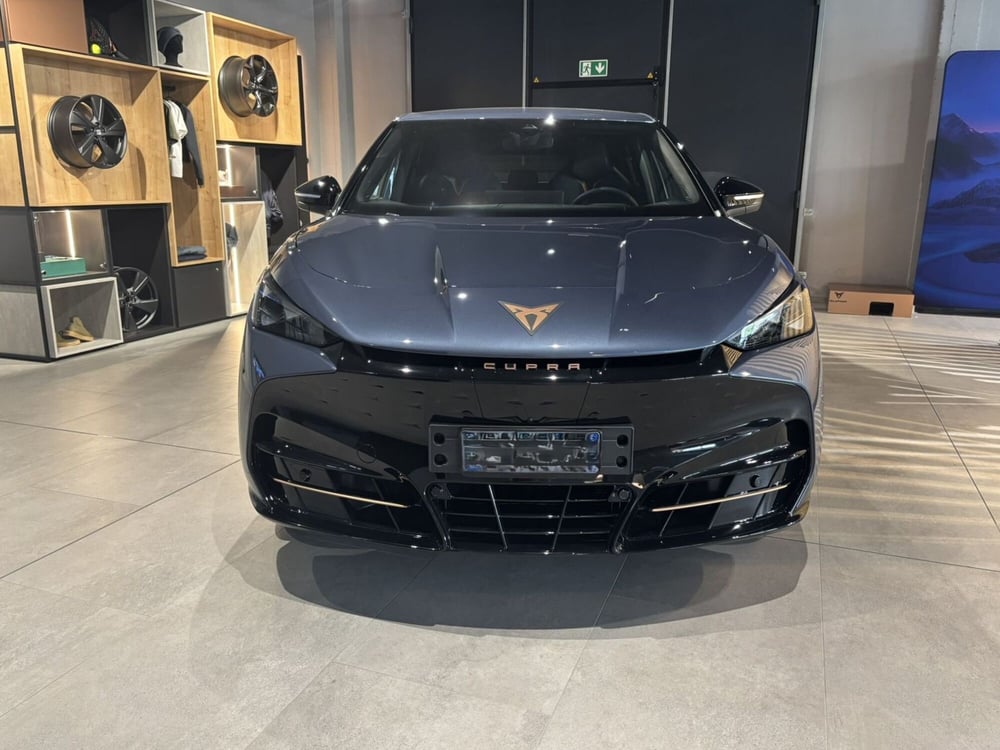 Cupra Tavascan nuova a Ferrara (2)