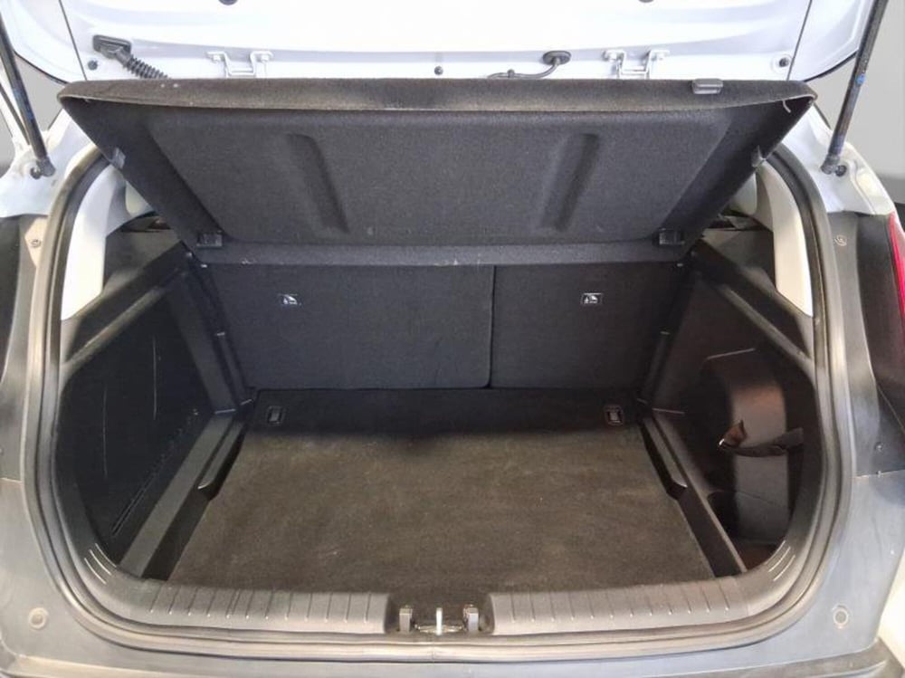 Hyundai Bayon usata a Genova (17)
