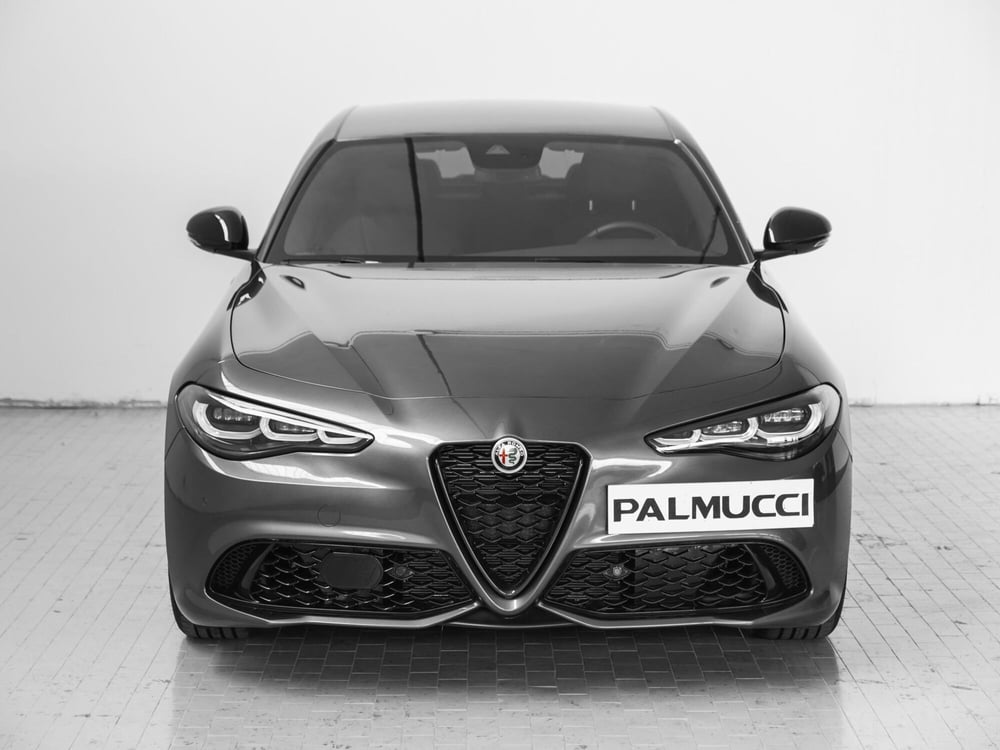 Alfa Romeo Giulia nuova a Prato (5)