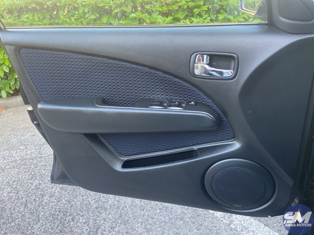 Mitsubishi Outlander usata a Siena (15)