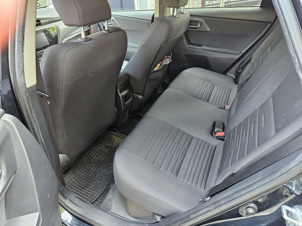 Toyota Auris Station Wagon usata a Milano (5)