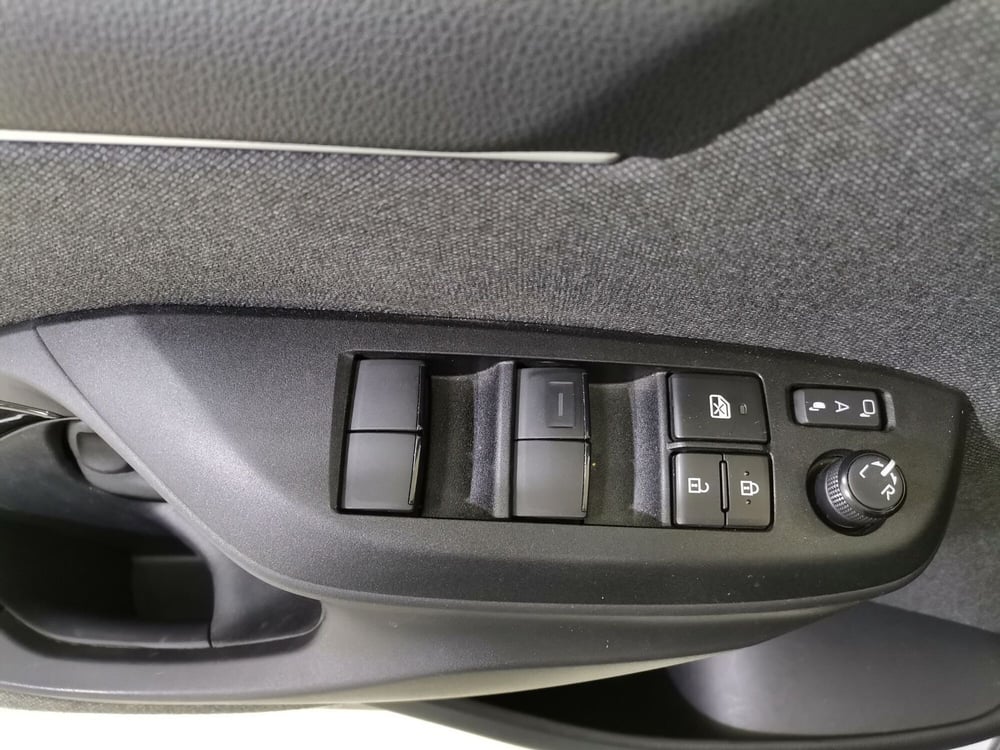 Toyota Yaris usata a Salerno (15)