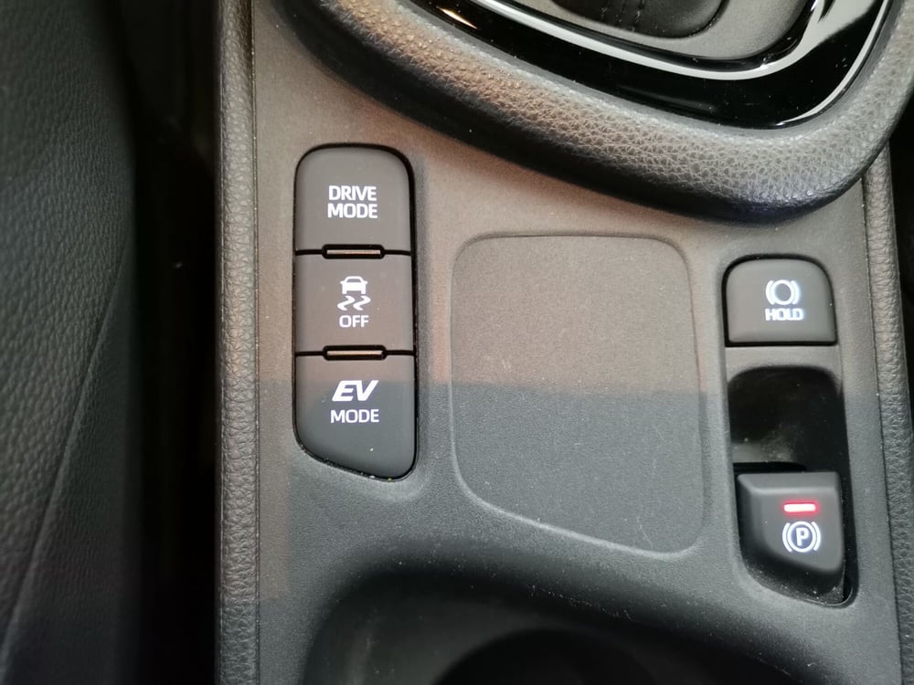 Toyota Yaris usata a Salerno (17)