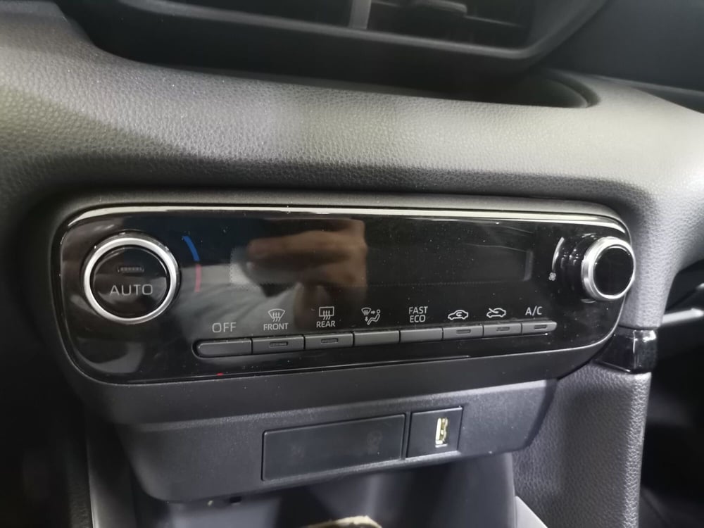 Toyota Yaris usata a Salerno (14)