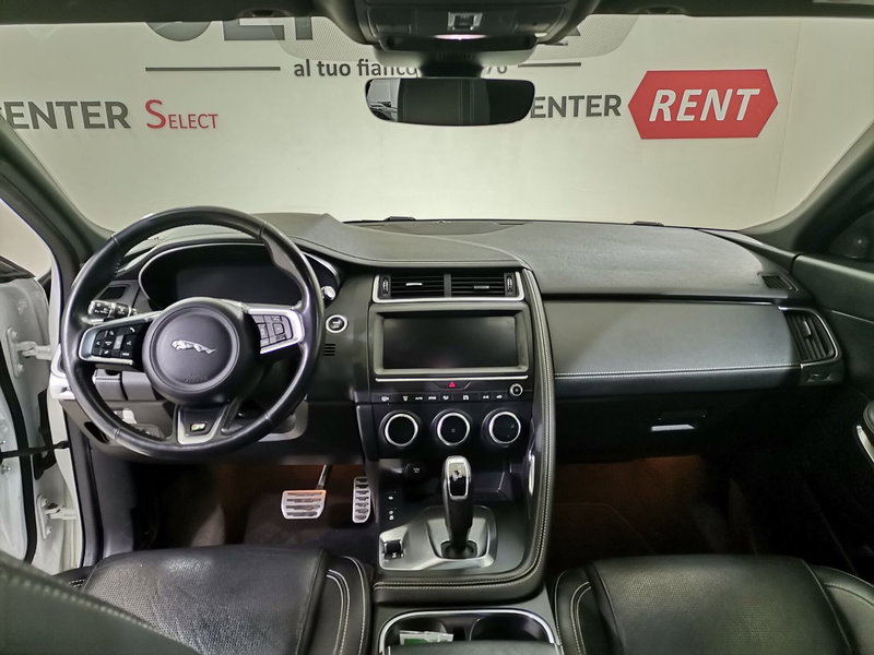 Jaguar E-Pace usata a Salerno (7)
