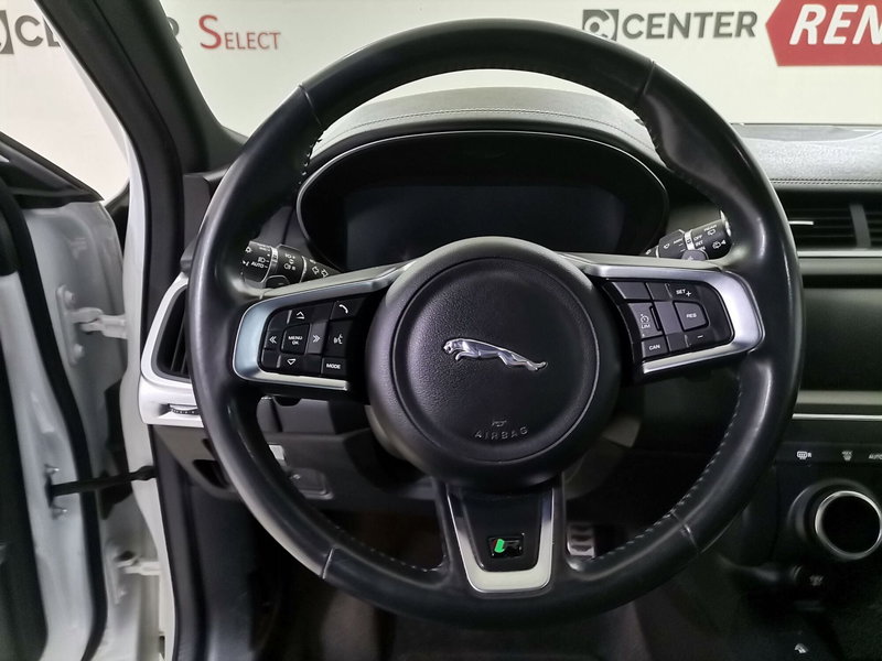 Jaguar E-Pace usata a Salerno (8)