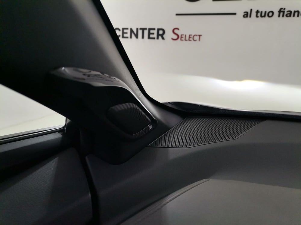 Toyota Toyota C-HR usata a Salerno (14)