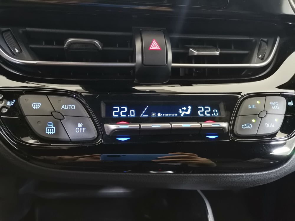 Toyota Toyota C-HR usata a Salerno (15)