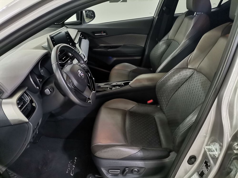 Toyota Toyota C-HR usata a Salerno (9)