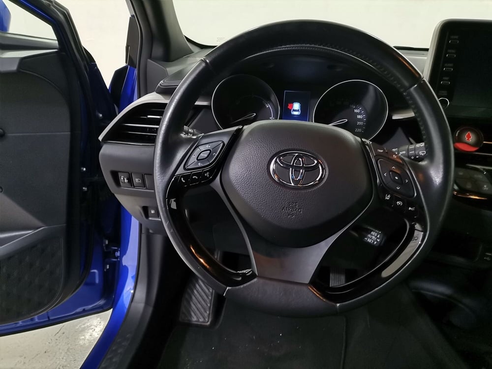 Toyota Toyota C-HR usata a Salerno (8)