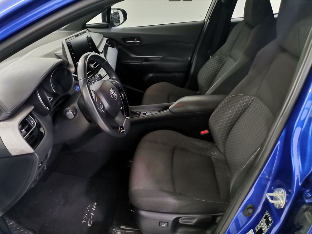 Toyota Toyota C-HR usata a Salerno (9)