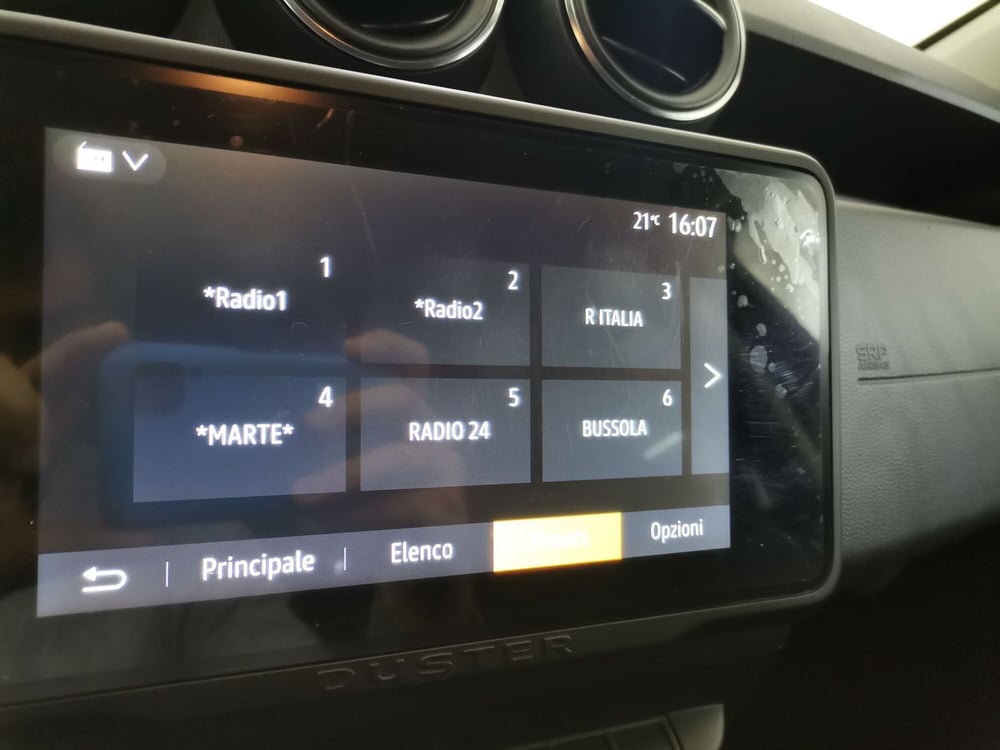 Dacia Duster usata a Salerno (13)