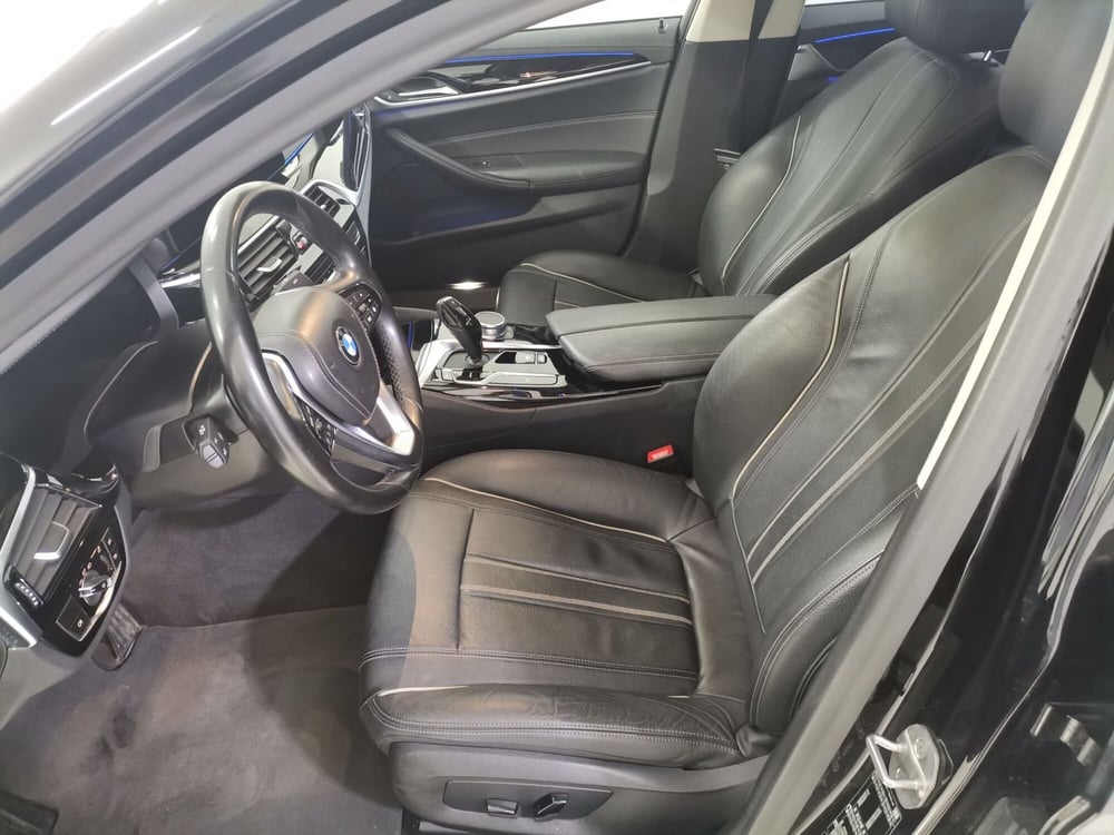 BMW Serie 5 usata a Salerno (9)