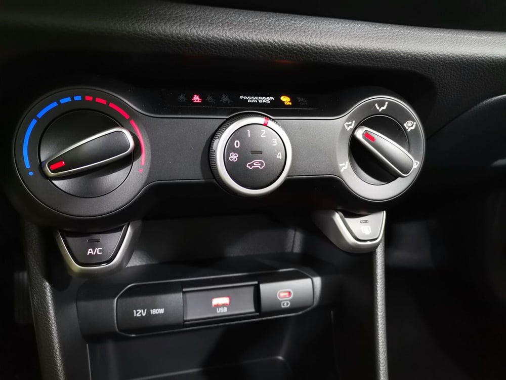 Kia Picanto nuova a Salerno (20)