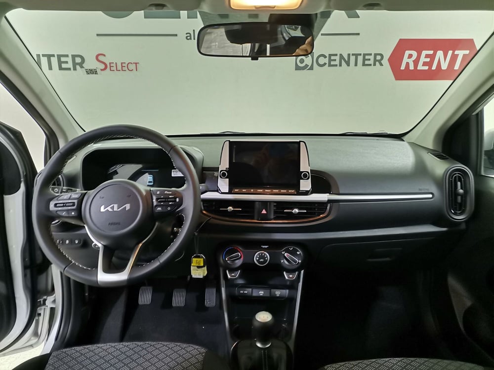 Kia Picanto nuova a Salerno (7)