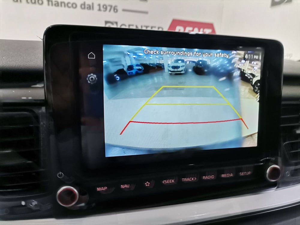 Kia Stonic nuova a Salerno (11)