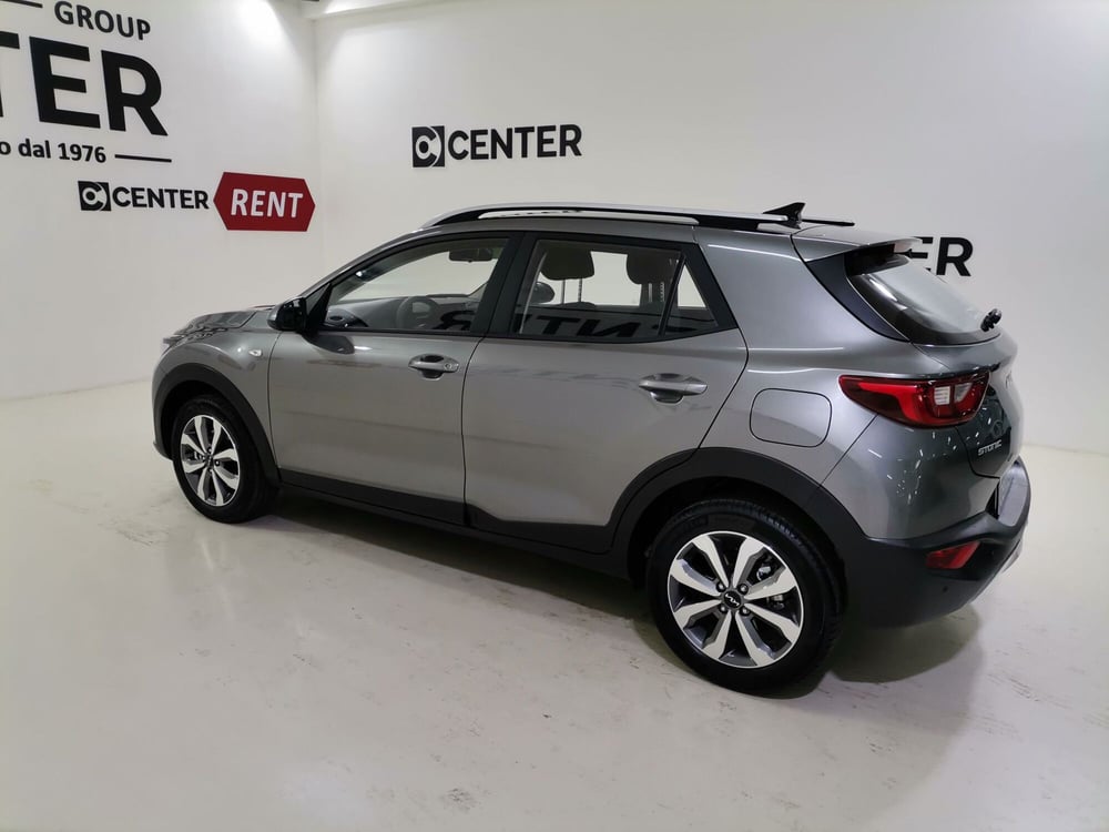 Kia Stonic nuova a Salerno (4)