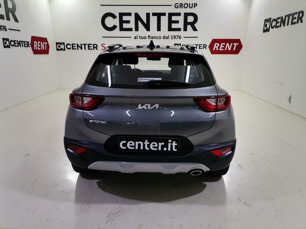 Kia Stonic nuova a Salerno (5)
