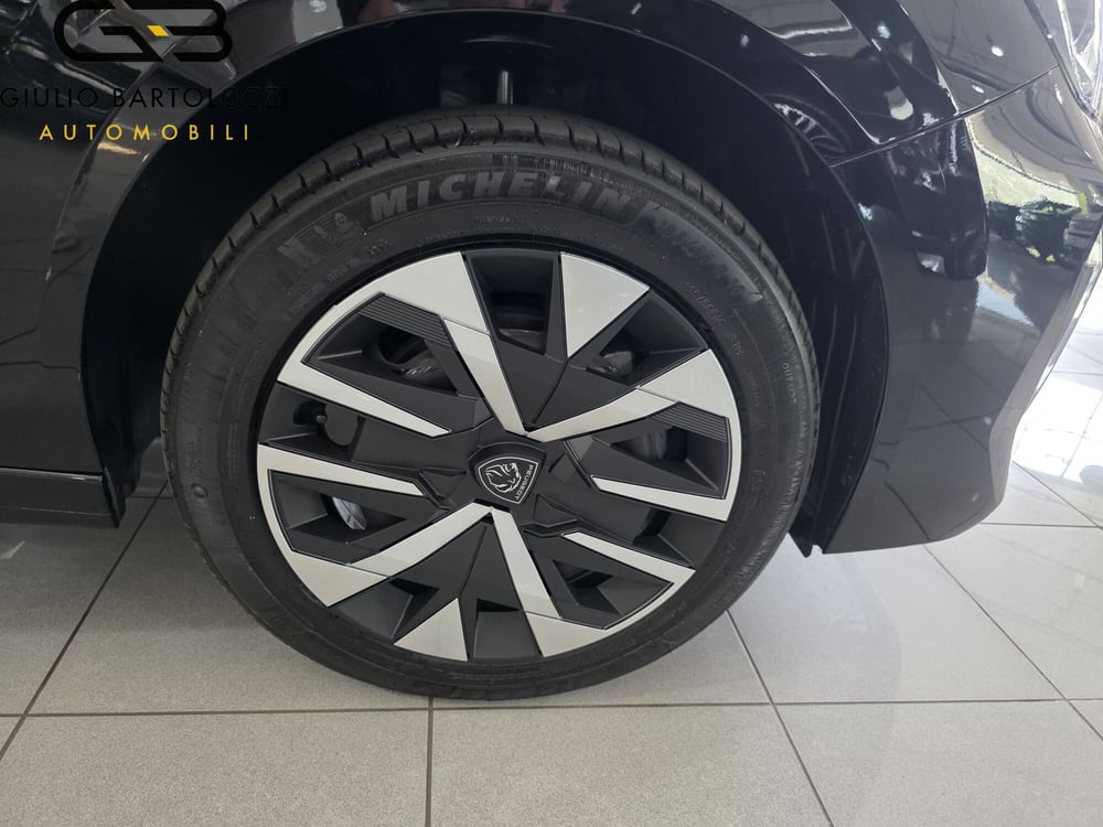 Peugeot 208 nuova a Prato (11)
