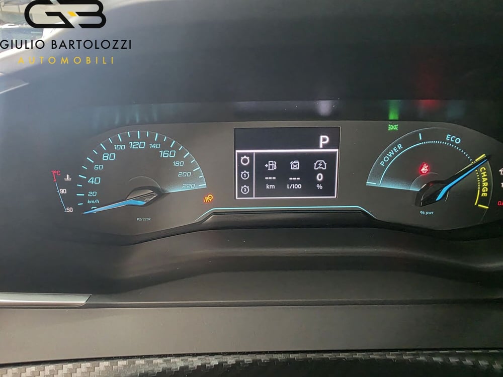 Peugeot 208 nuova a Prato (12)