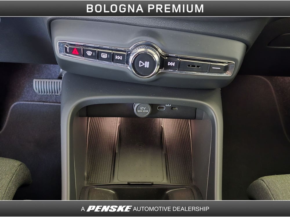 Volvo XC40 usata a Bologna (11)