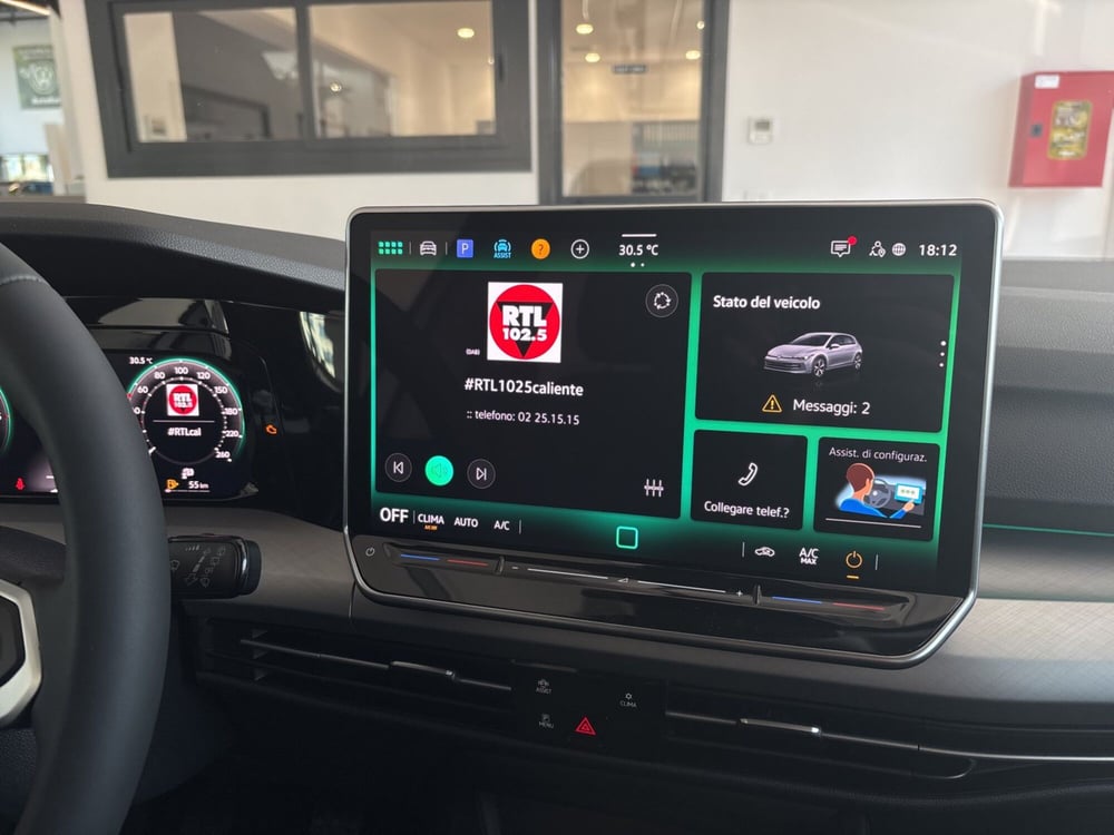 Volkswagen Golf nuova a Salerno (15)