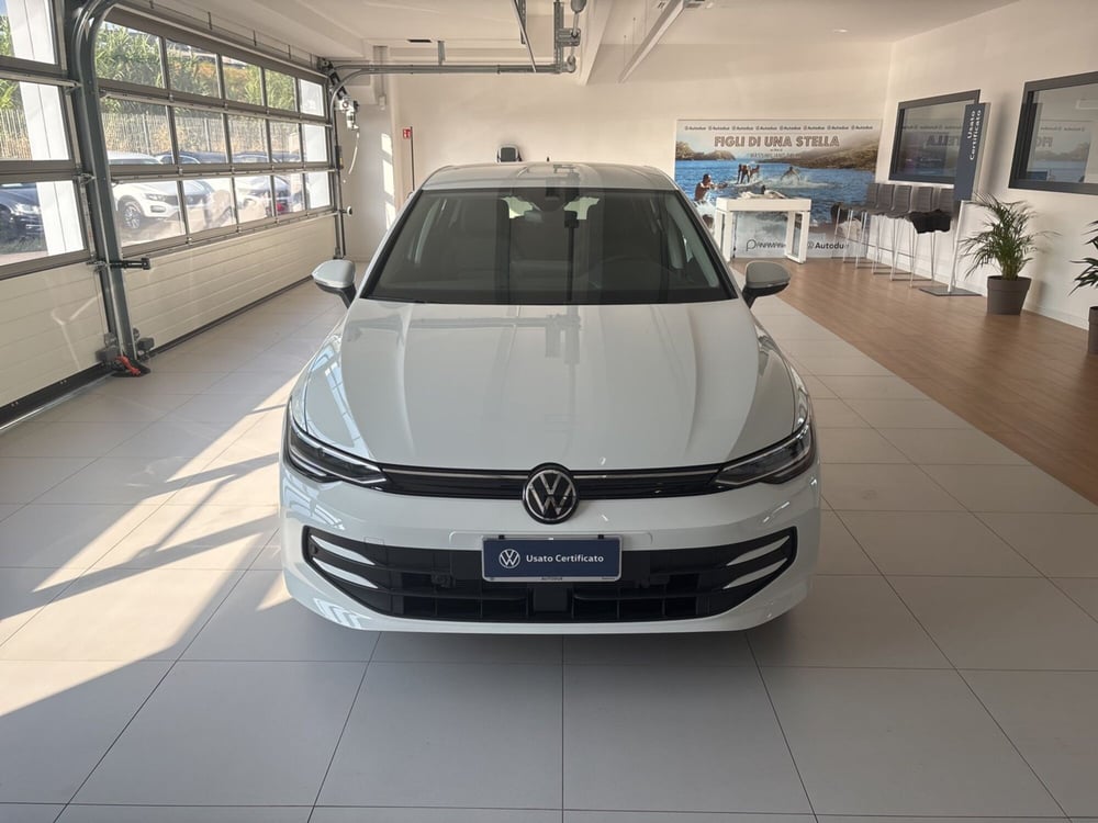 Volkswagen Golf nuova a Salerno (3)