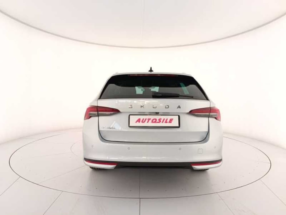 Skoda Octavia Station Wagon nuova a Treviso (5)