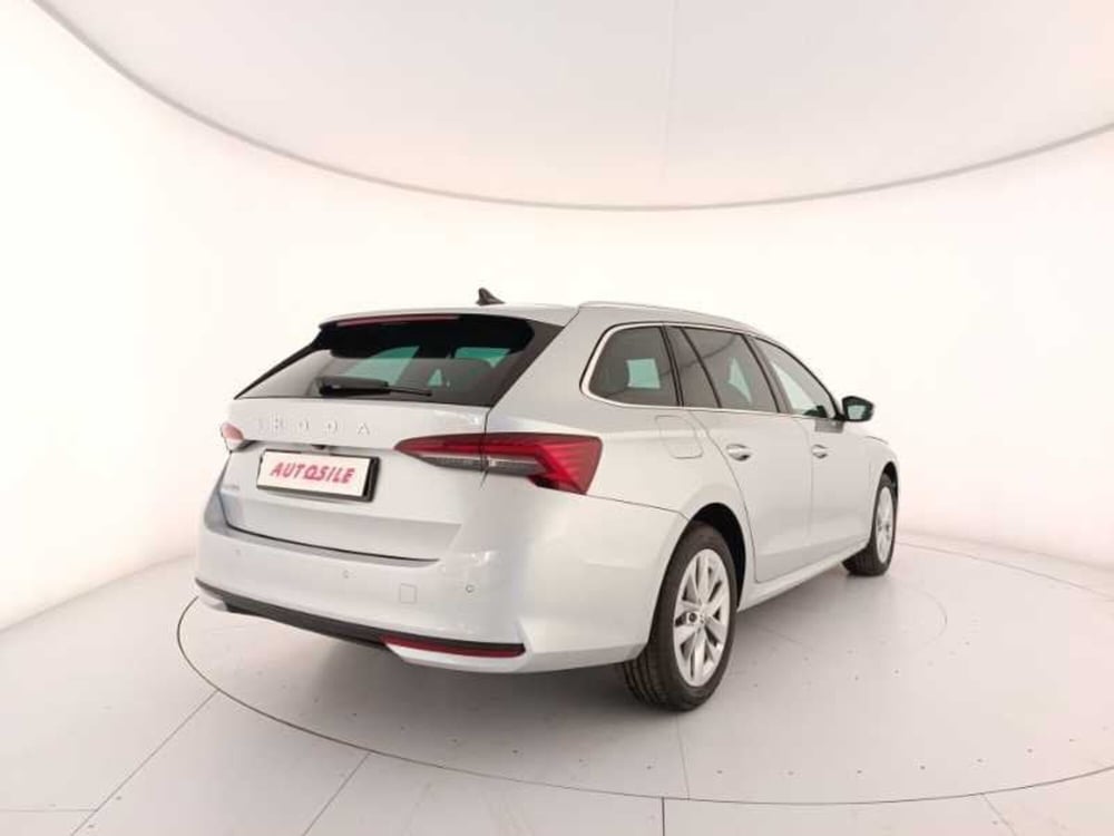 Skoda Octavia Station Wagon nuova a Treviso (6)