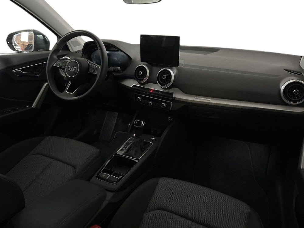 Audi Q2 usata a Napoli (10)