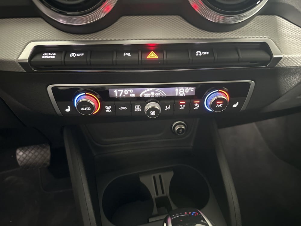 Audi Q2 usata a Napoli (18)