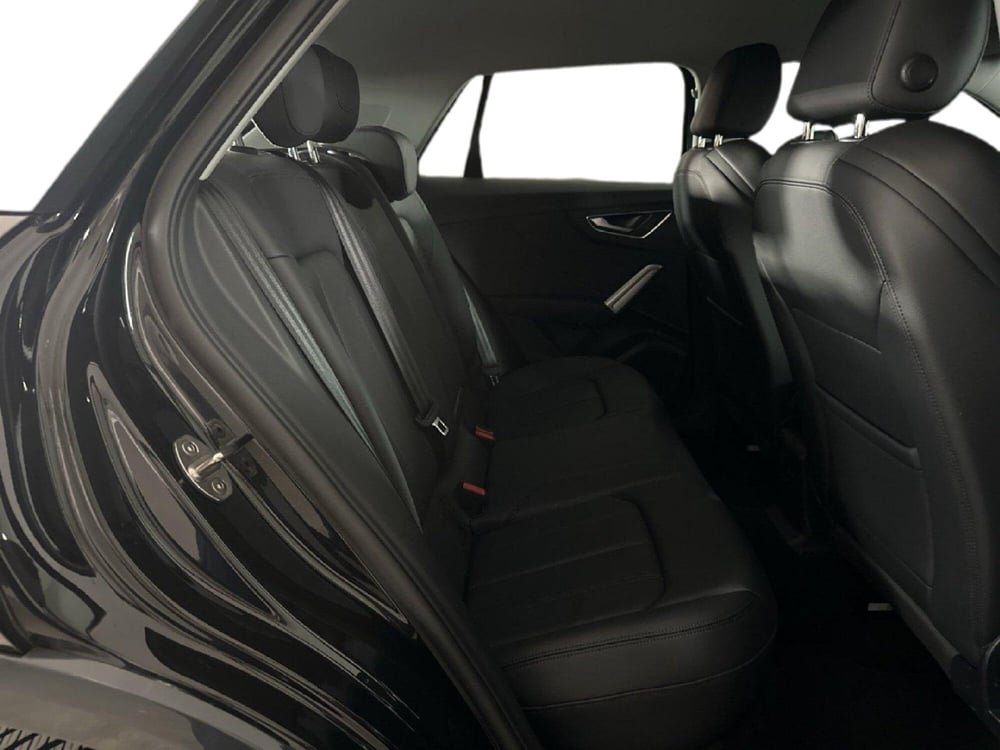 Audi Q2 usata a Napoli (8)