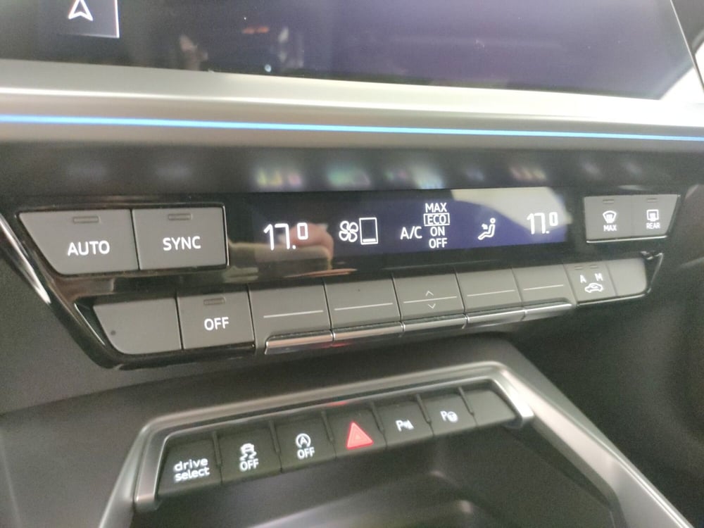 Audi A3 Sedan usata a Napoli (14)