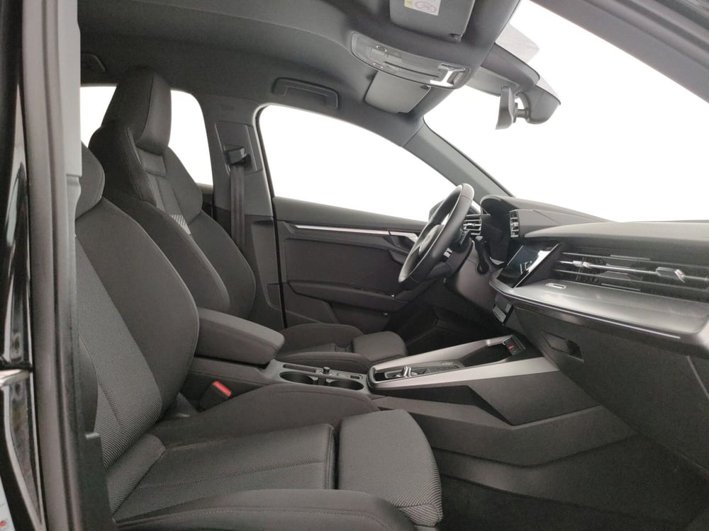 Audi A3 Sedan usata a Napoli (7)